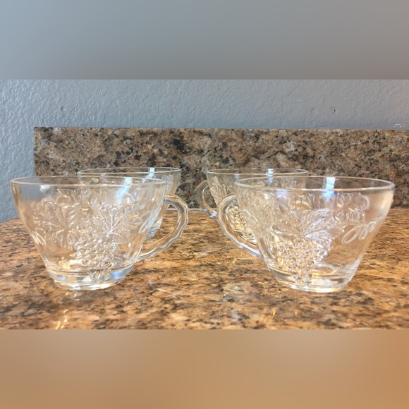 Vintage Anchor Hocking Clear Grape Punch Cups - Picture 4 of 12